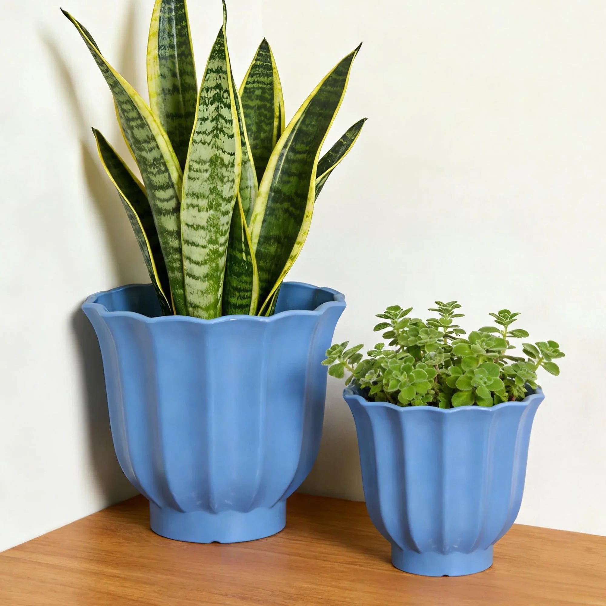 Mainstays Lillian 8" x 8" x 7" Round 100% Recycled Resin Planter