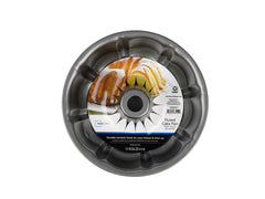 Mainstays 10" Round Nonstick Carbon Steel Fluted Cake Pan, Gray