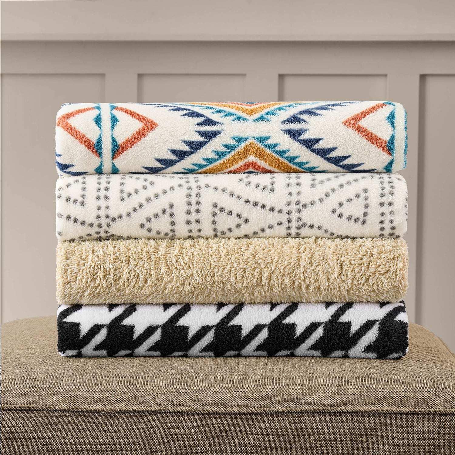 Member's Mark Cozy Throw, 60" x 72" - USA MEGA SHOP