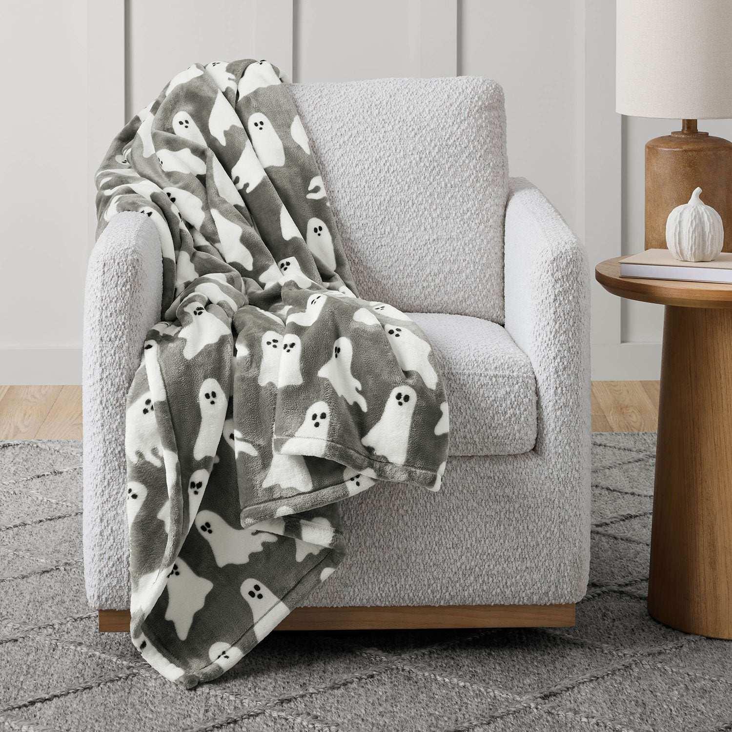 Member's Mark Halloween Lounge Throw, 60" x 70" - USA MEGA SHOP