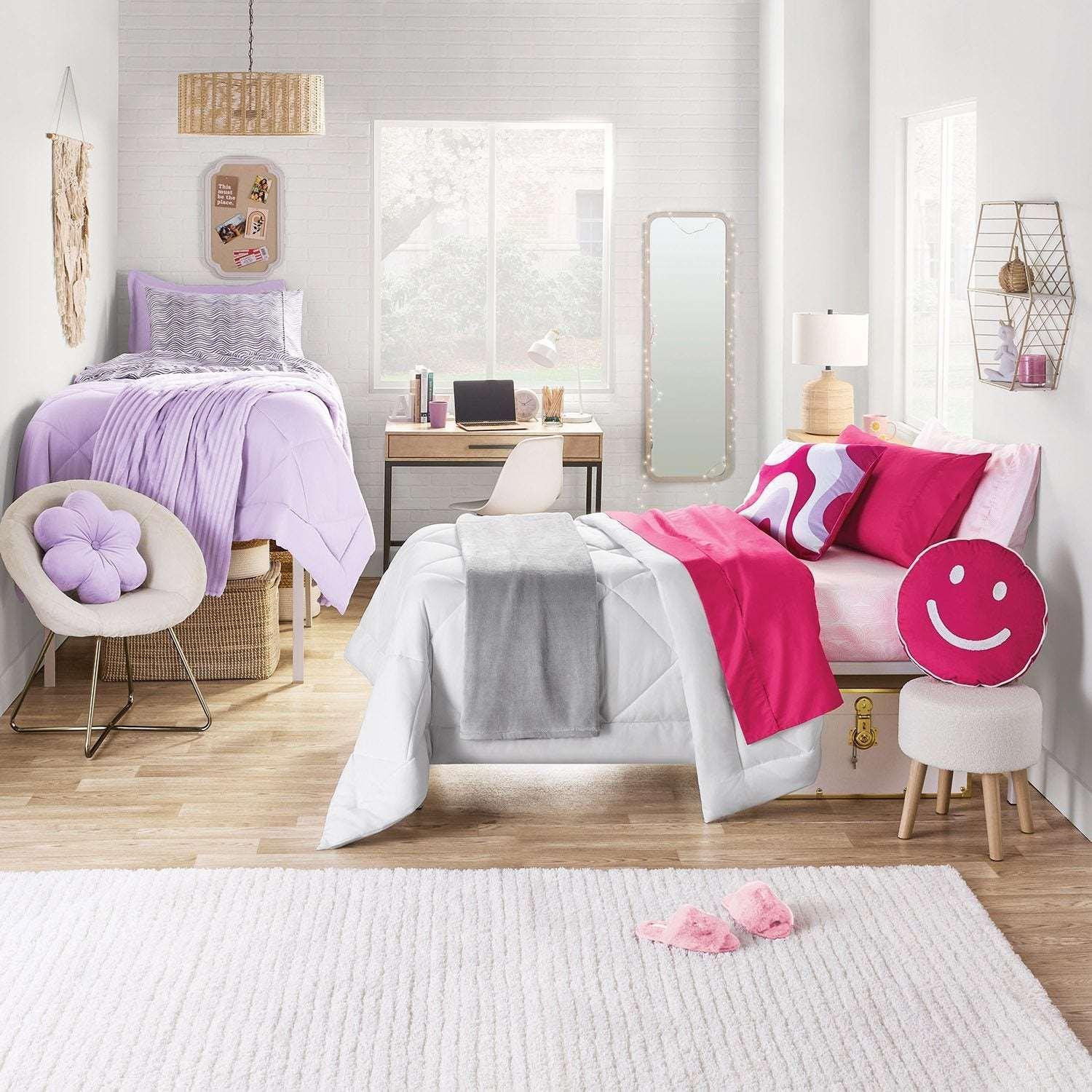 Member's Mark Oversized Plush Blanket, 78" x 92"