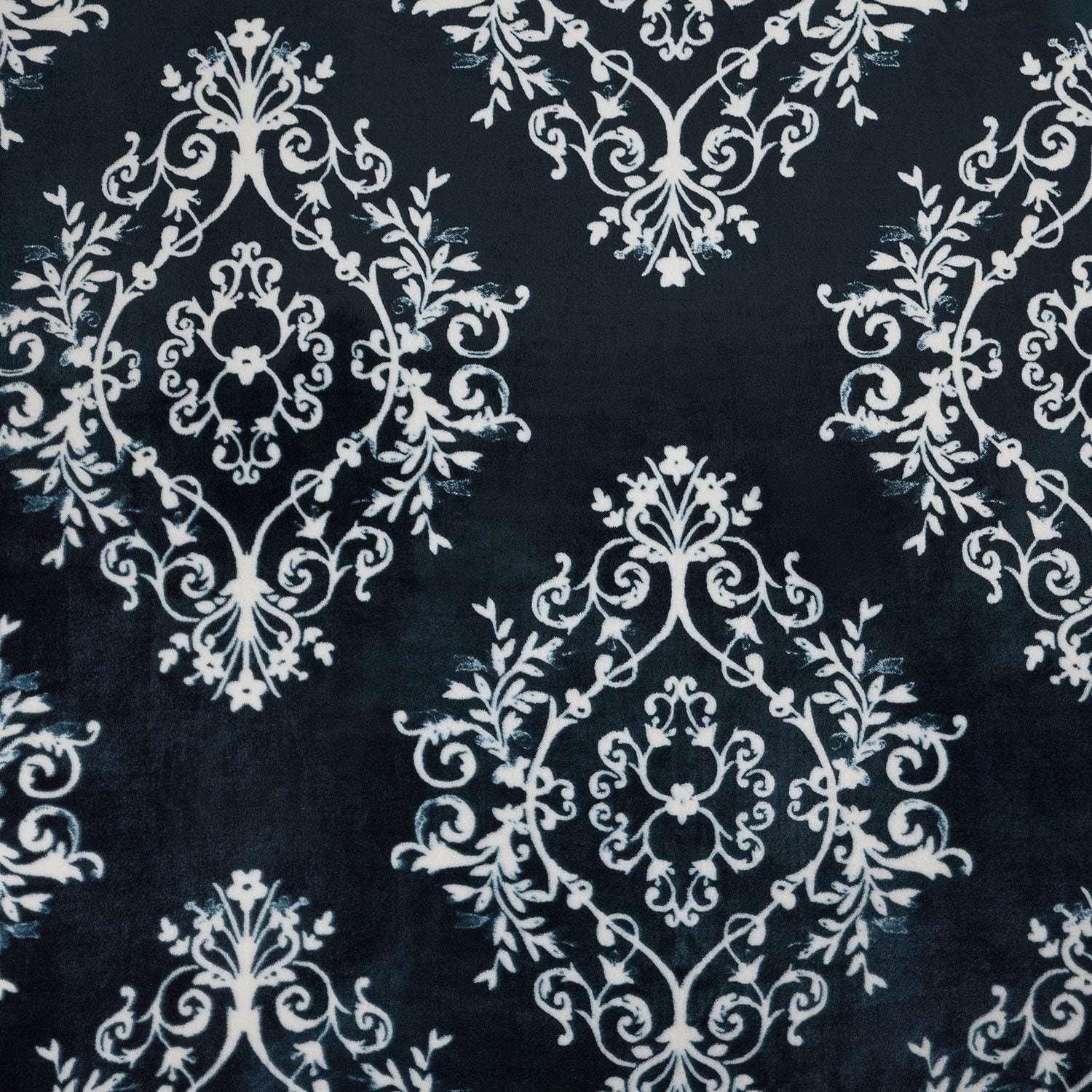 Member's Mark Seasonal Lounge Throw, 60"x70"