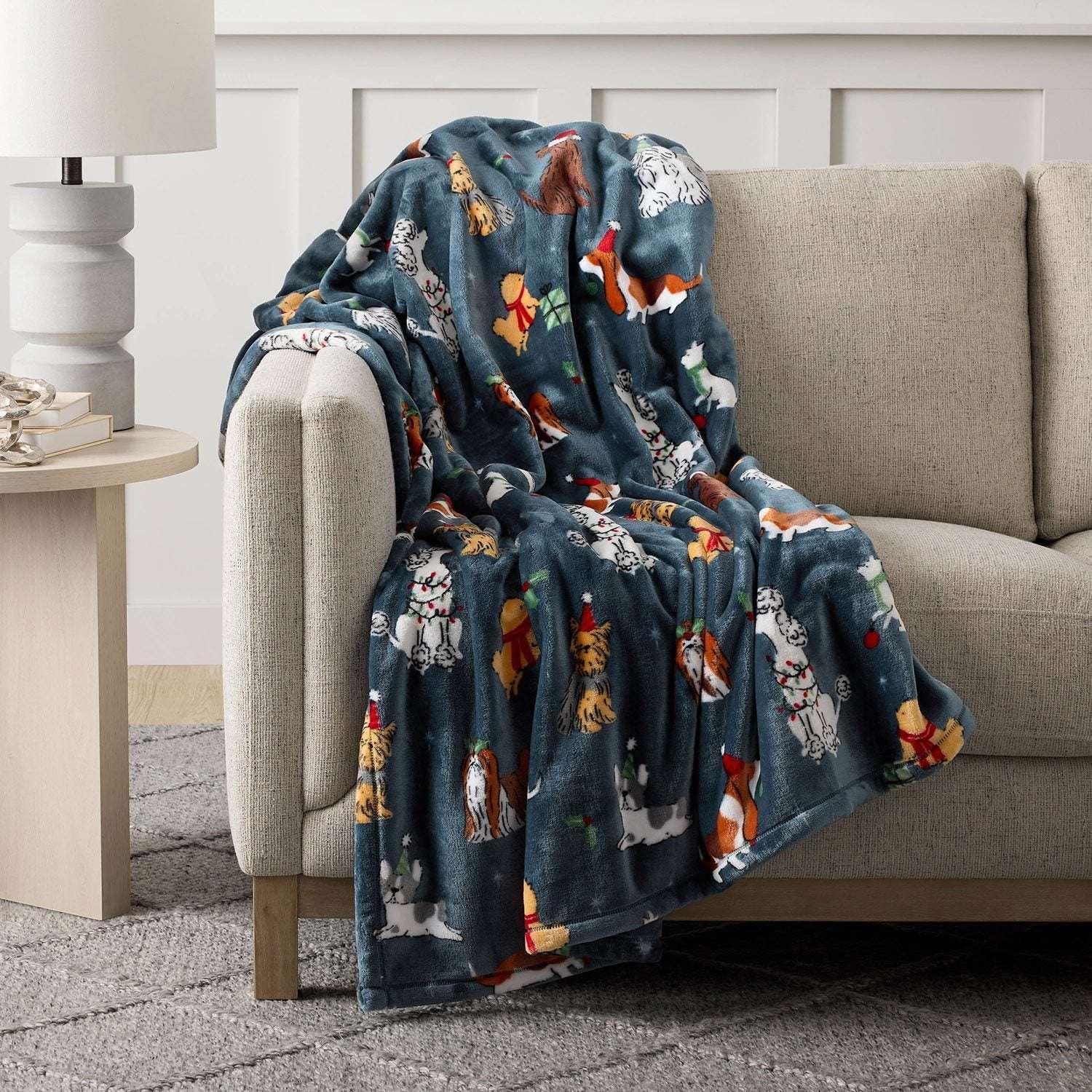 Member's Mark Seasonal Lounge Throw, 60"x70"