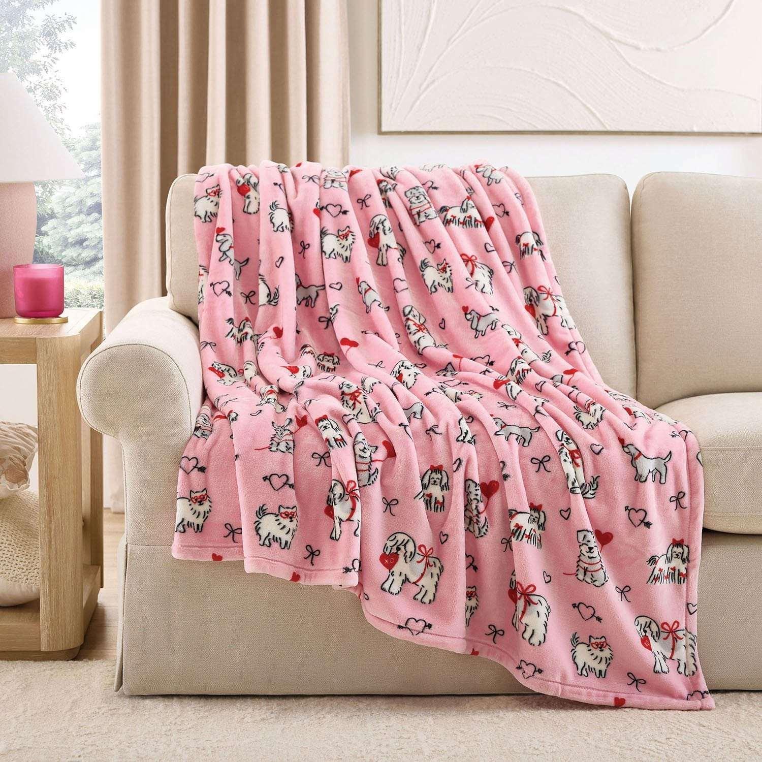 Member's Mark Valentine's Day Lounge Throw