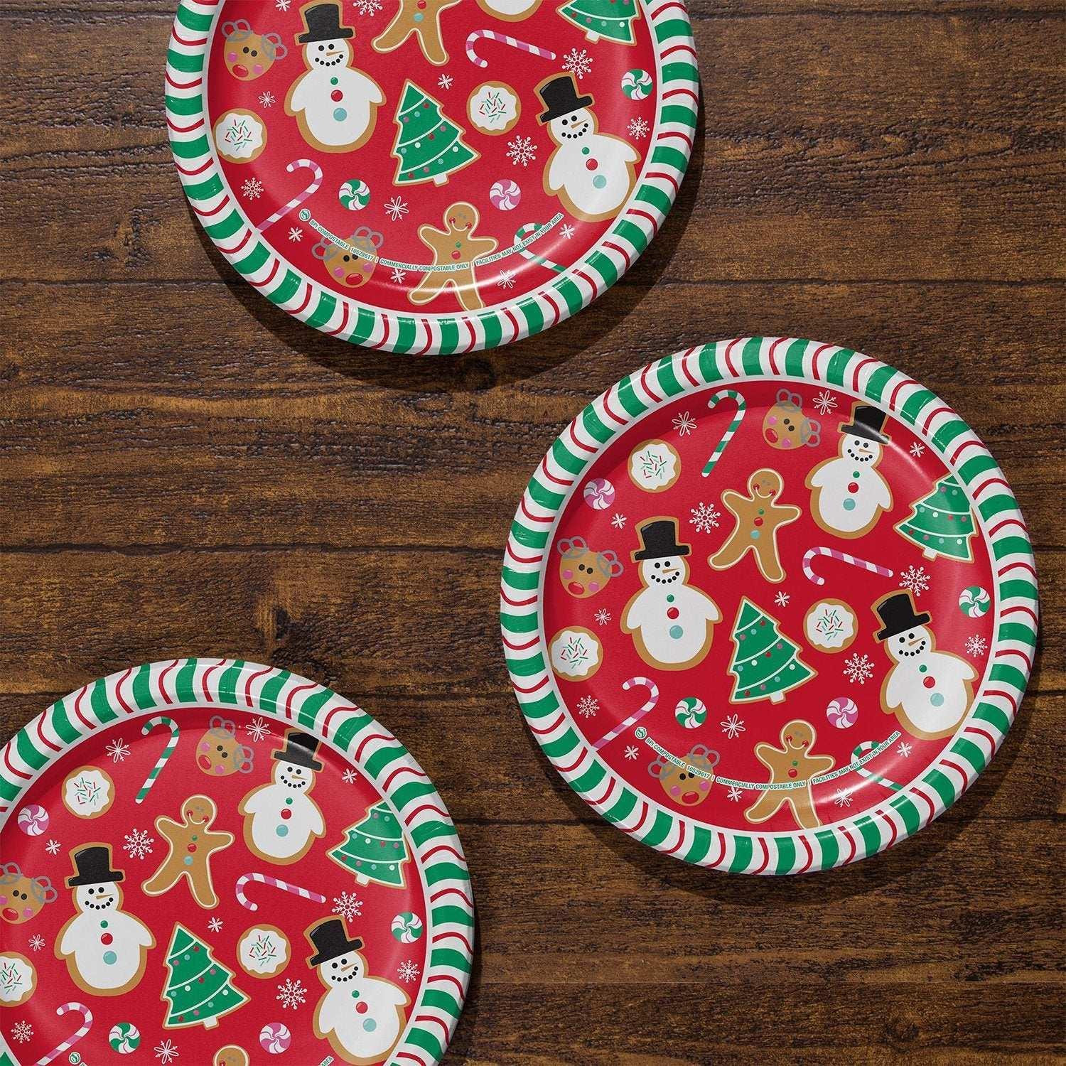 Member's Mark Holiday Paper Plates, 10", 85 ct.