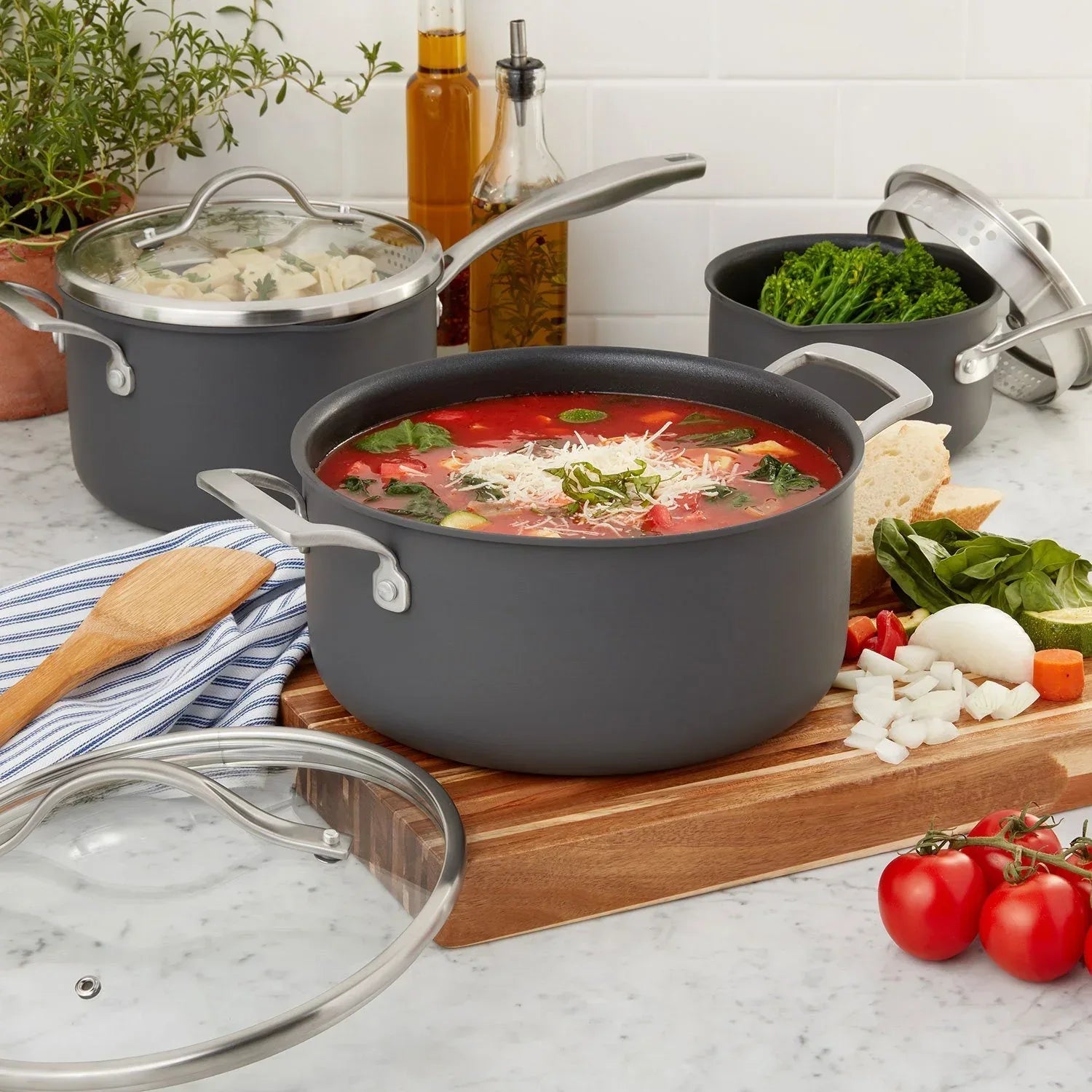 Member's Mark 15-Piece Hard Anodized Nonstick Aluminum Cookware Set