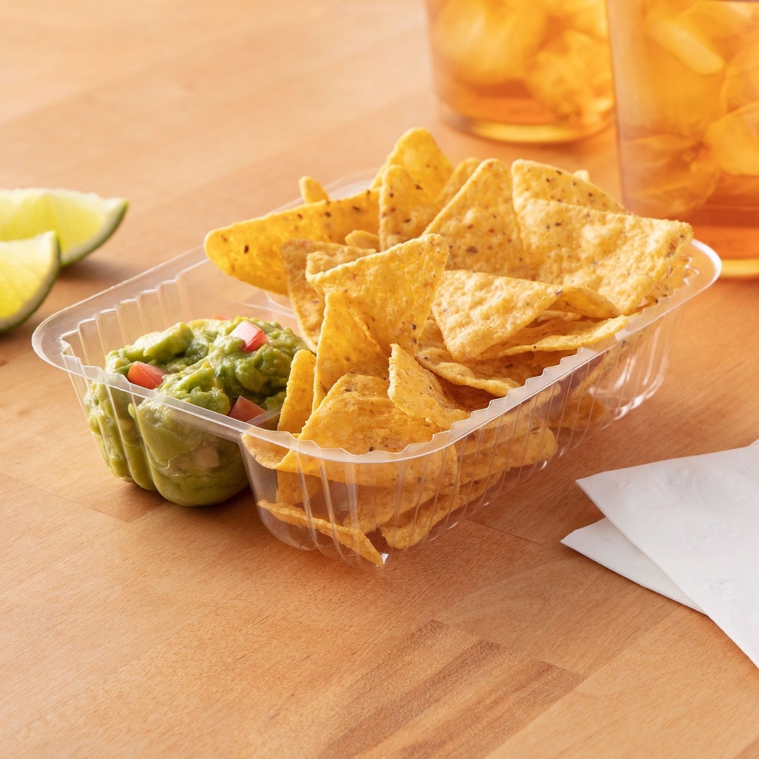 Member's Mark Clear 2-Compartment Nacho Trays 6.5" x 5", 200 ct.