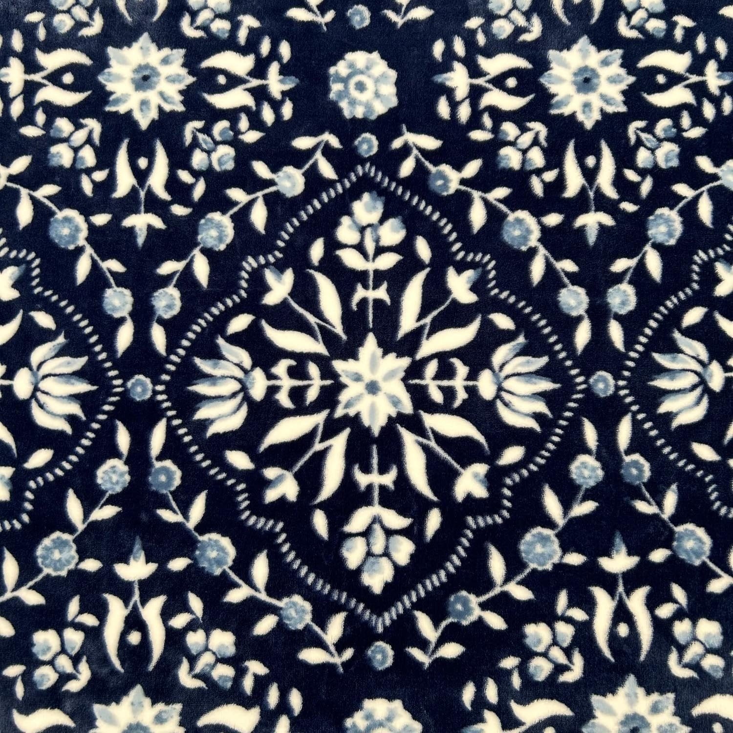 Member's Mark Fall Lounge Throw, 60"x70"