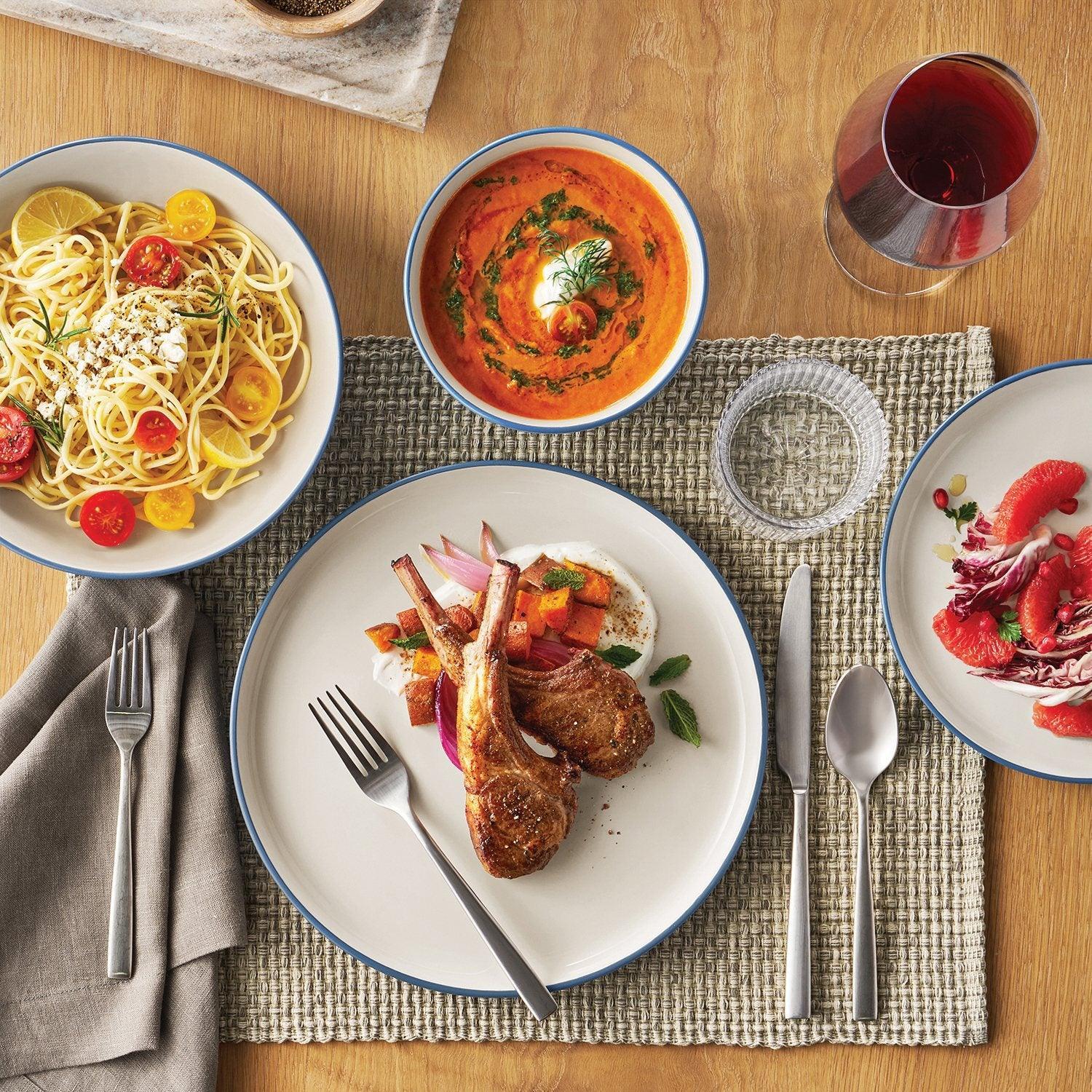 Member's Mark 16-Piece Textured Stoneware Dinnerware Set