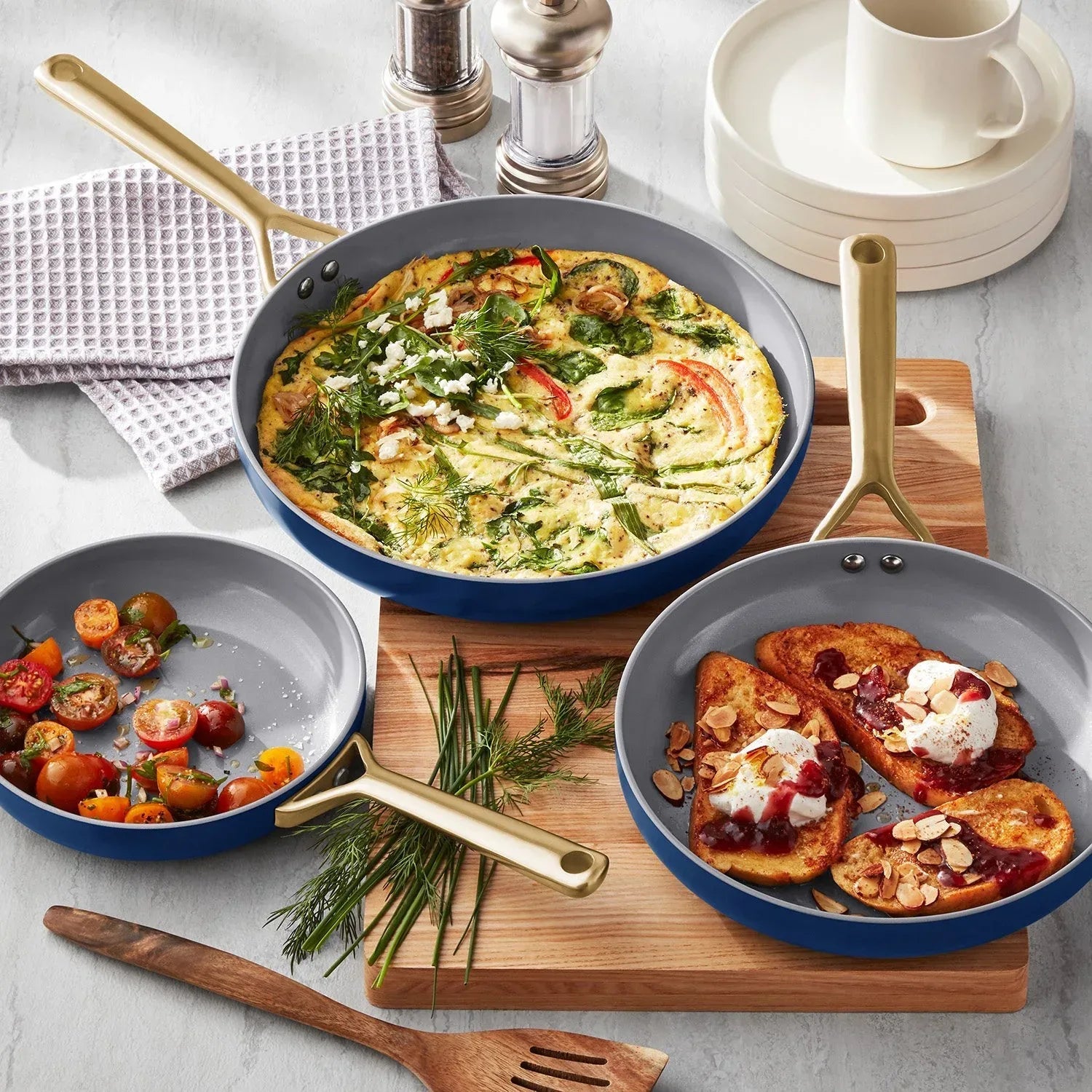 Member'S Mark 3-Piece Modern Ceramic Fry Pan Set (Assorted Colors)