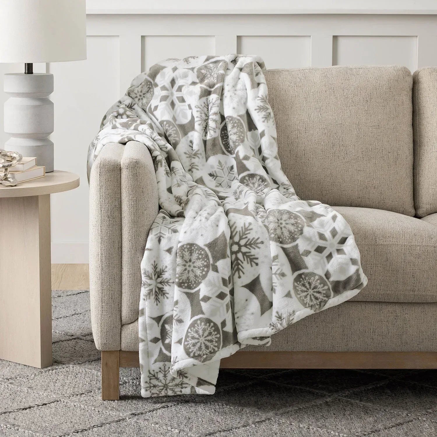 Member's Mark Seasonal Lounge Throw, 60"x70"