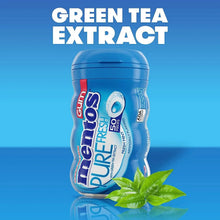 Blue sugar-free chewing gum bottle with “GREEN TEA EXTRACT” text and mint leaf
