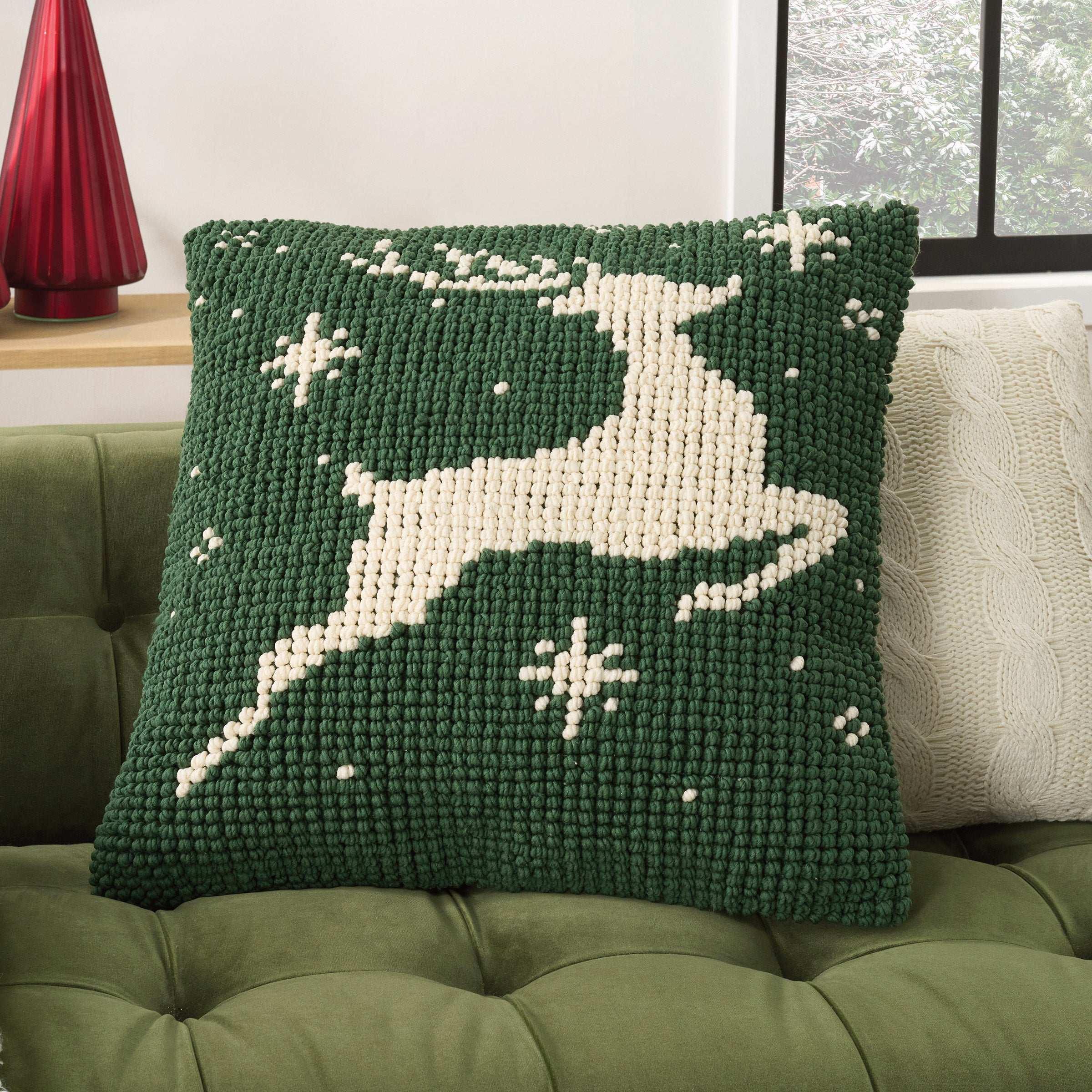 Mina Victory Loop Holiday Pillow, 22‚Äù x 22" - USA MEGA SHOP