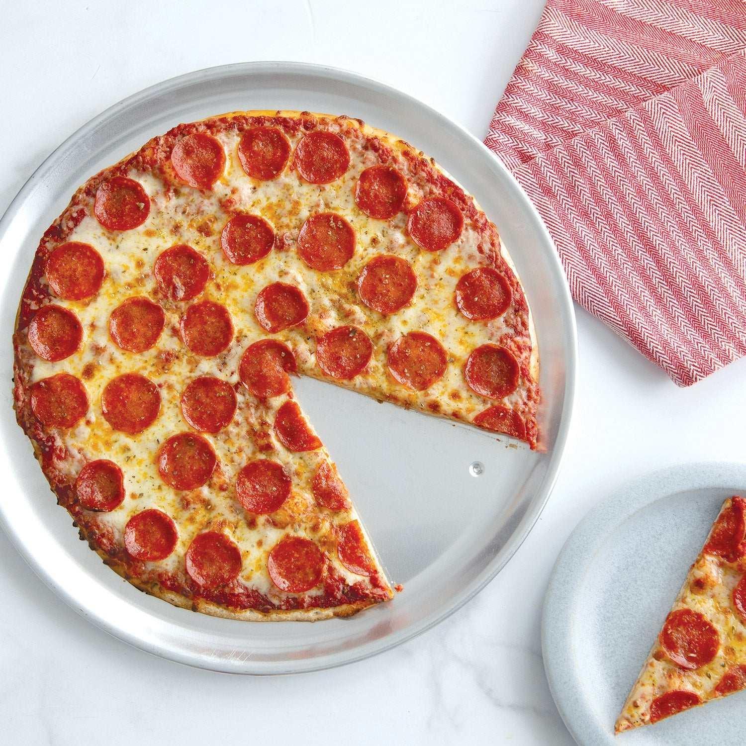 Nordic Ware 16” Pizza Pans, 2-pack - USA MEGA SHOP