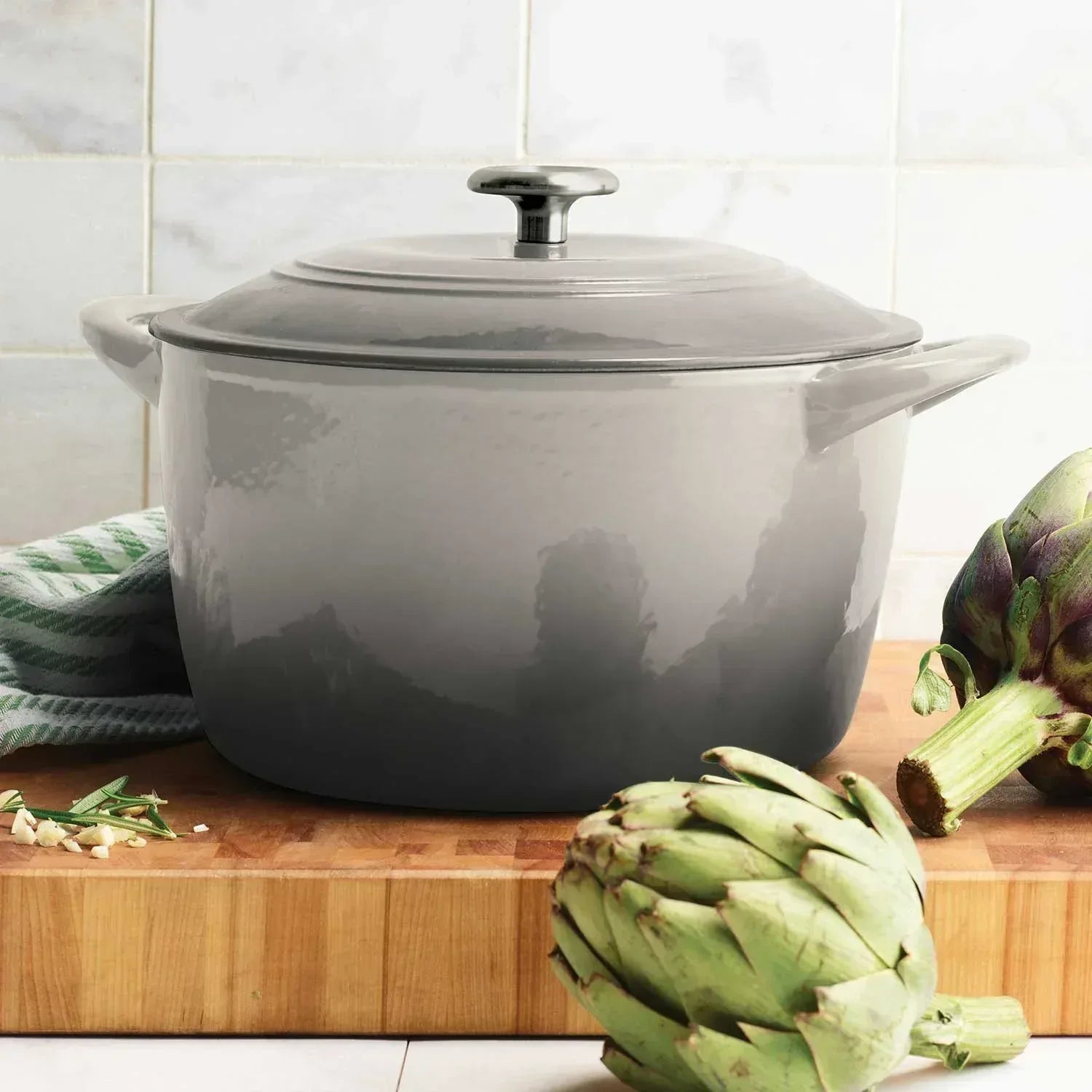 Tramontina Enameled Cast Iron 7-Quart Covered round Dutch Oven (Assorted Colors)