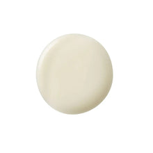 Off-white serum gel swatch disk