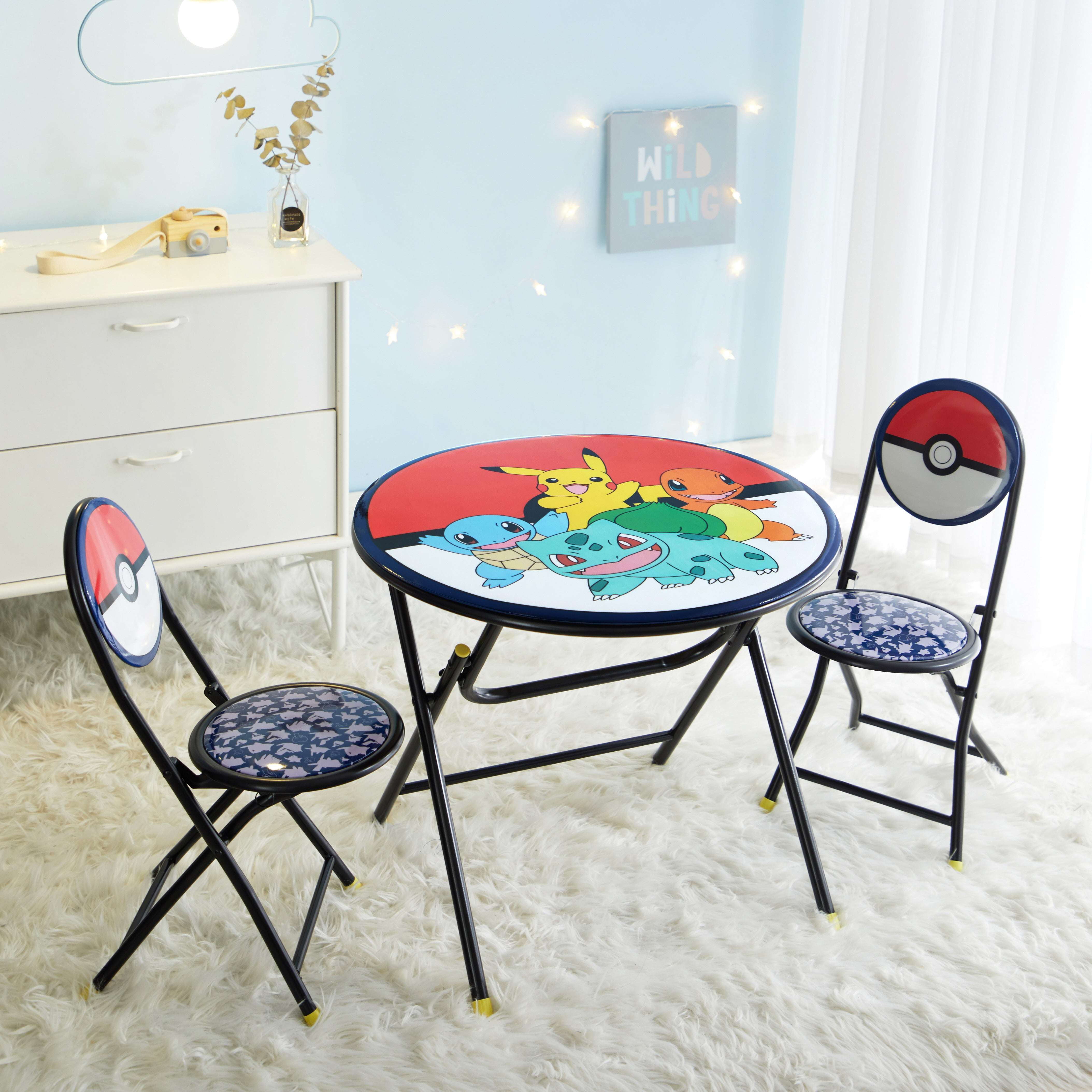 Marvel Avengers Printed 3 Piece Round Table and Chair Set
