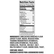 Nutrition Facts and ingredients label for enriched flour saltine crackers