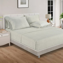 Striped sheet set with duvet cover and pillowcases, light gray lines on white