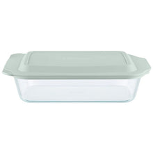 Deep glass baking dish with lid, 7x11-inch, rectangular clear Pyrex dish