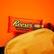 Wrapped peanut butter cup bar, Reese's branding