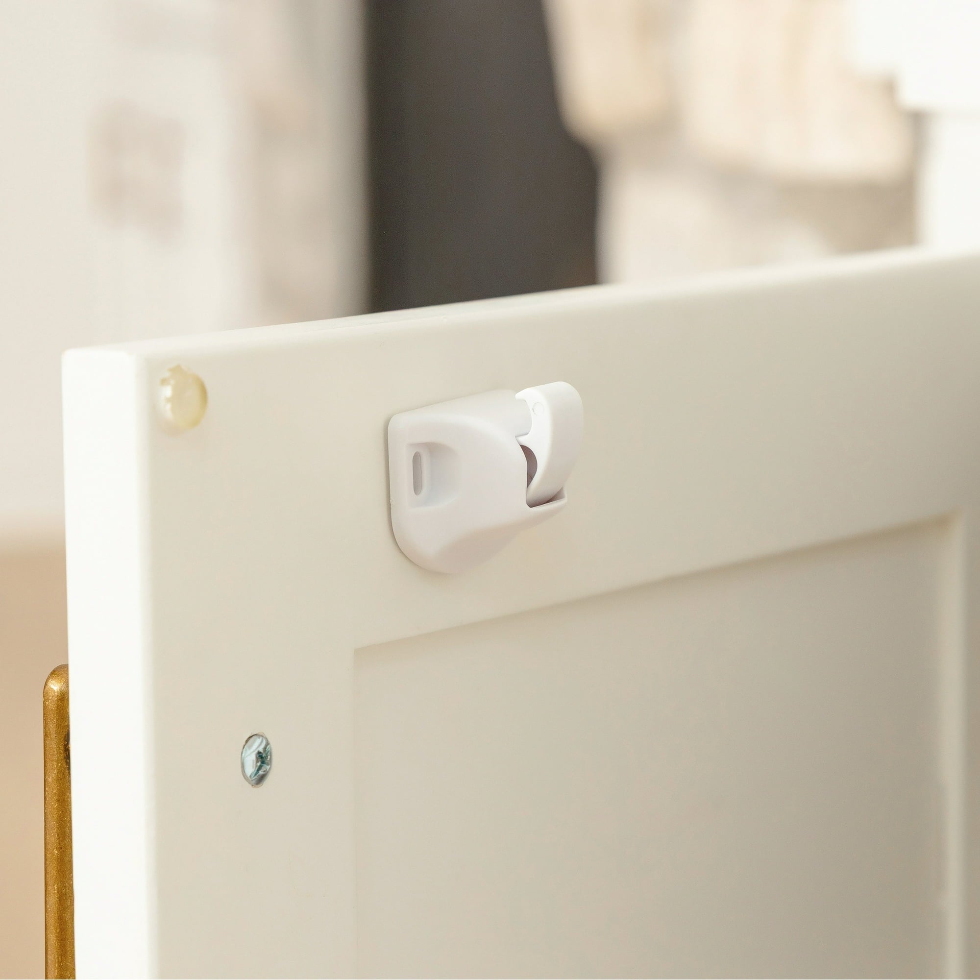 Regalo Magnetic Cabinet and Drawer Lock Set for Baby Proofing - Easy Install, Discreet Design - 4 Pack