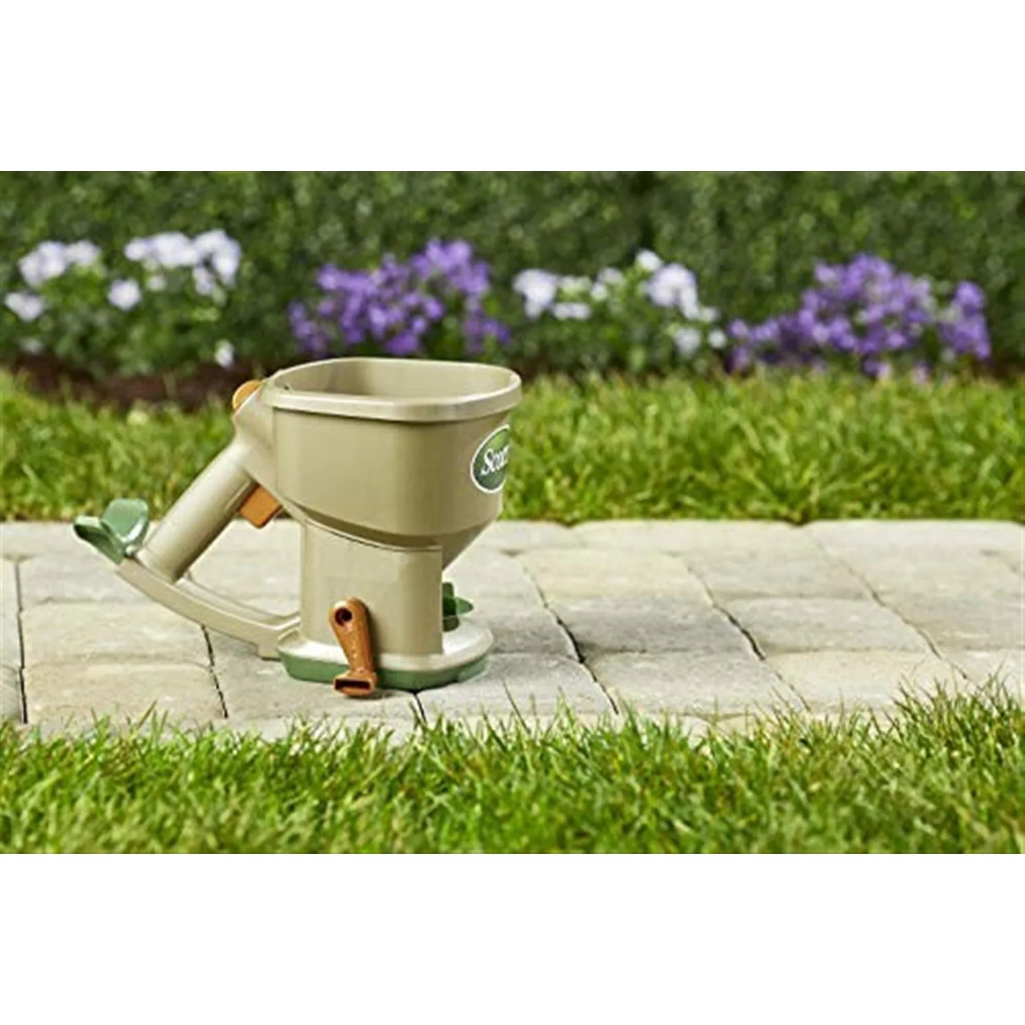 Scotts Whirl Hand-Powered Spreader for Grass Seed, Fertilizer, Salt and Ice Melt
