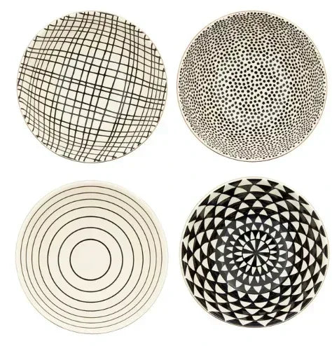 Thyme & Table Servware Black & White Assorted Stoneware Round Bowls, 4 Pack