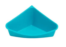 Corner litter pan in turquoise plastic, curved corner shape