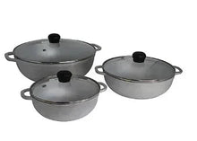 Cast aluminum caldero set of 3 round pots with matching lids and black knob handles