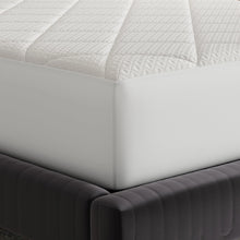 Sealy Sterling Collection Pure Luxury mattress pad, white fitted corner view