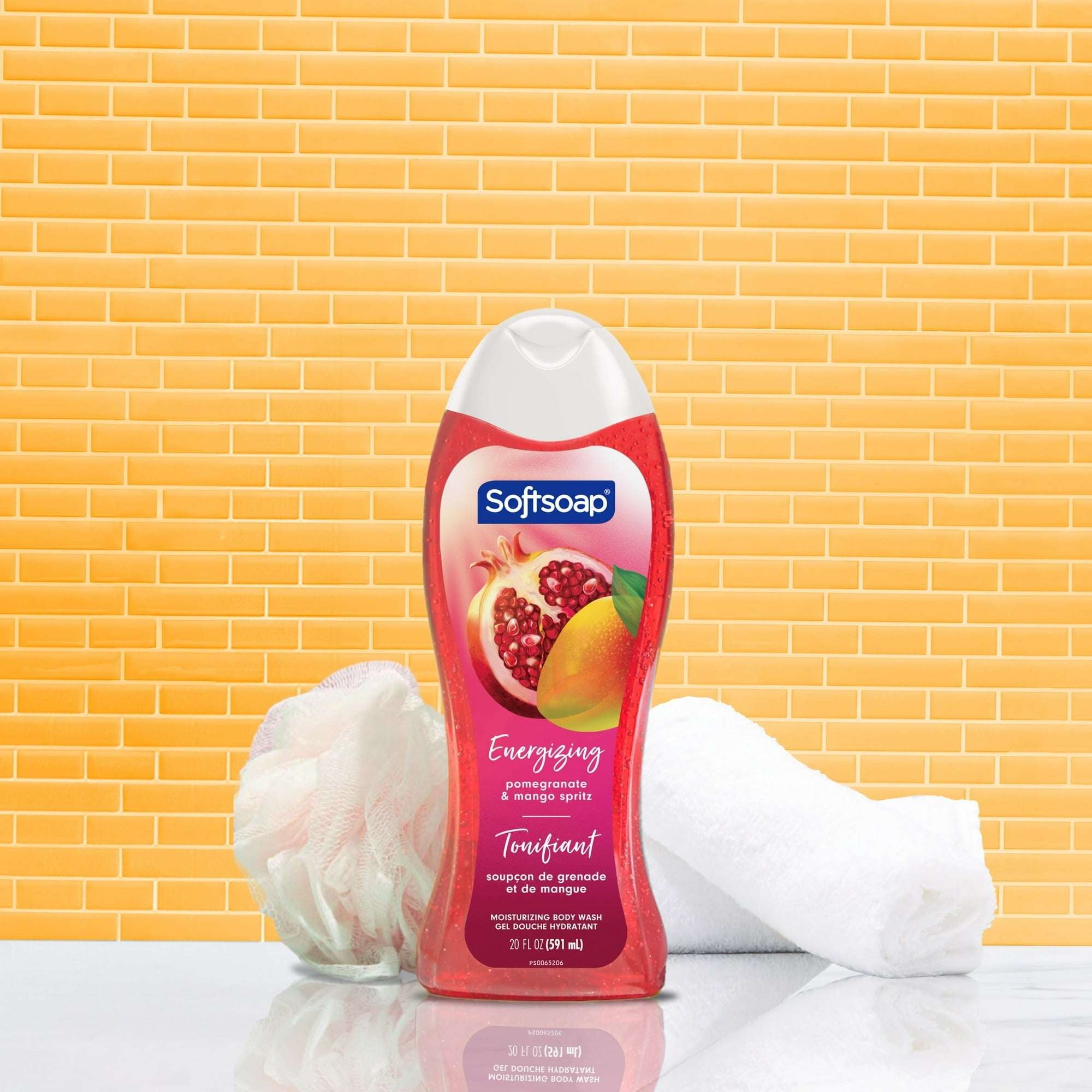 Softsoap Moisturizing Body Wash, All Skin Types, Juicy Pomegranate and Mango, 20 fl oz Bottle