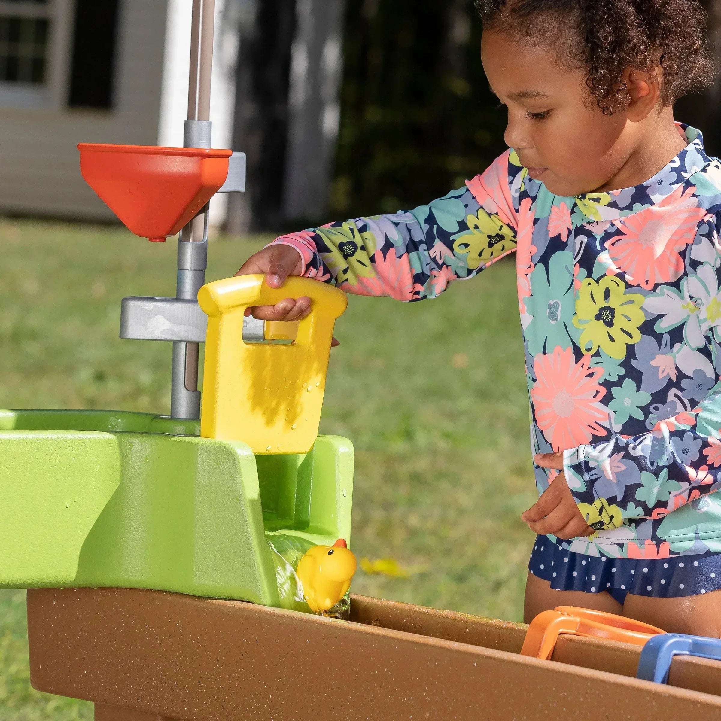 Step2 Pump & Splash Shady Oasis Water Activity Center