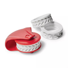 Pie crust roller with red and white molded rolling head