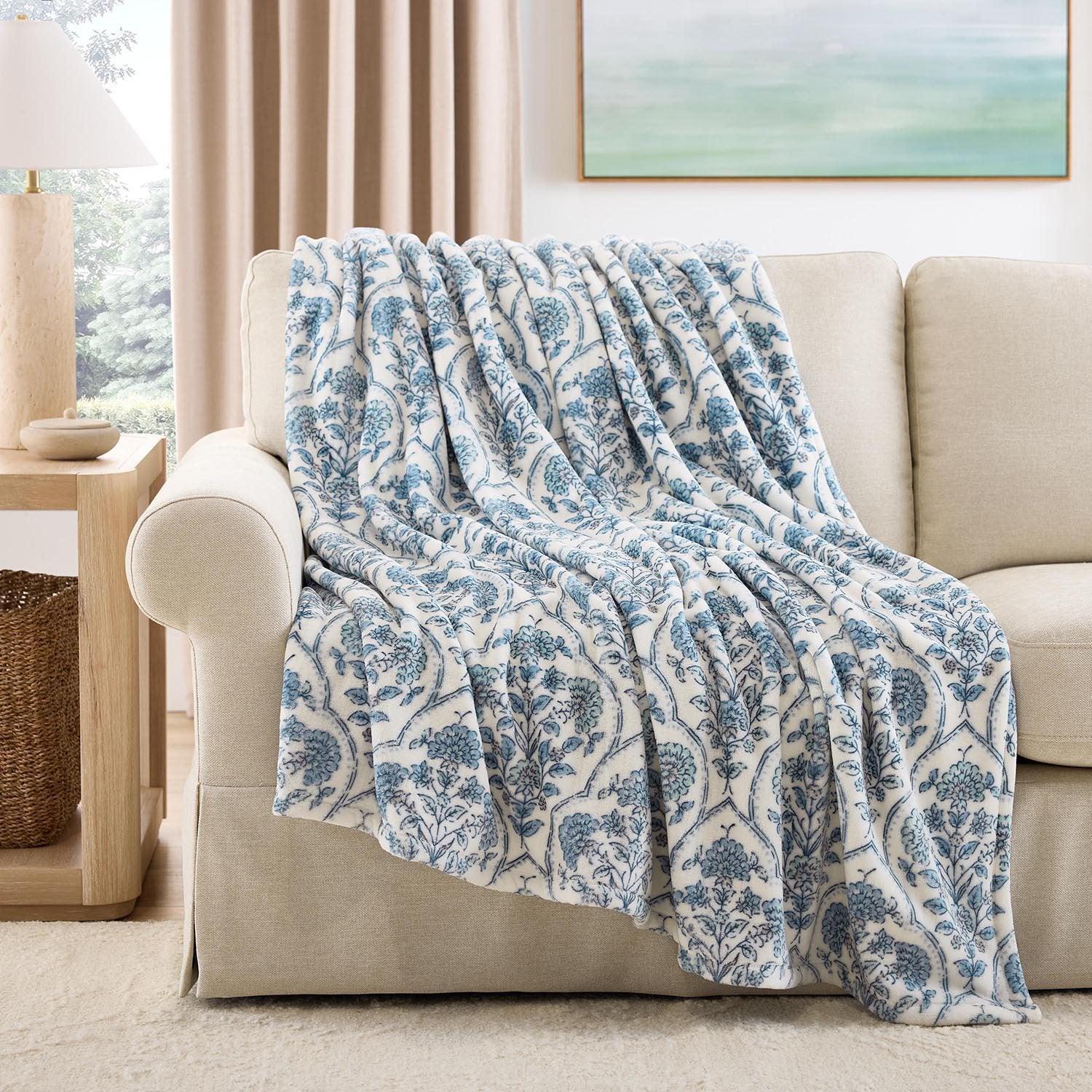 Member's Mark Seasonal Lounge Throw, 60"x70"