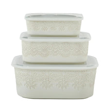 Nesting casserole dish set: 3 cream lace bowls with clear plastic lids