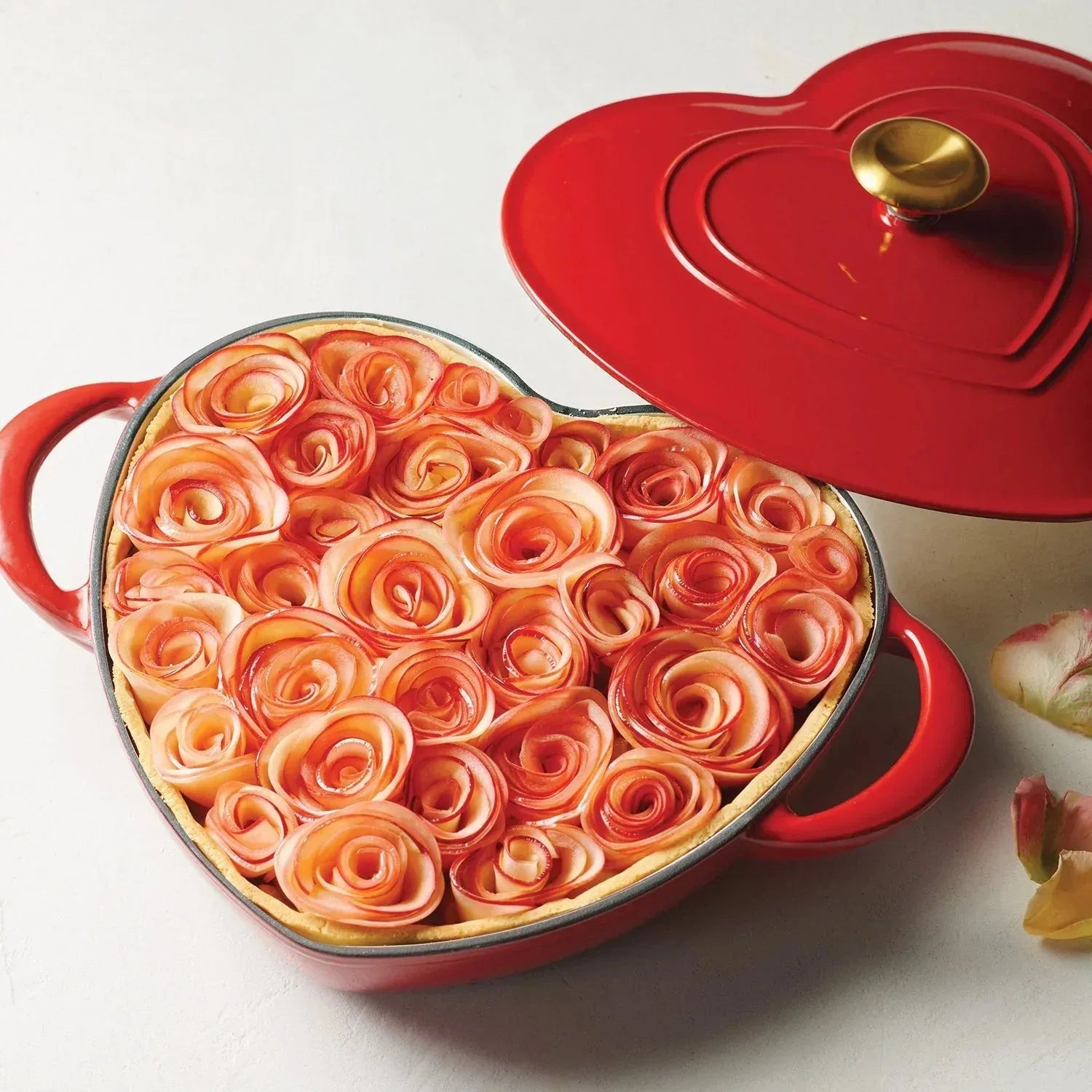 Tramontina 3-Quart Heart Shape Enameled Cast Iron Dutch Oven (Shallow, Oven Safe) - USA MEGA SHOP