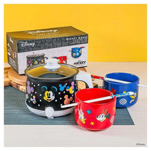 Mickey Mouse hot pot with lid, red and blue ramen bowls, and gift box