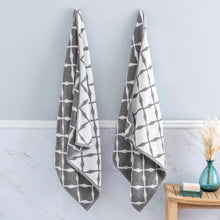 Jacquard bath towels, 2-pack, gray with white lattice diamond pattern, folded set