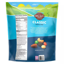 Wellsley Farms Classic Trail Mix, Multi-Pack Snack Packs, 28 ct./2 oz.