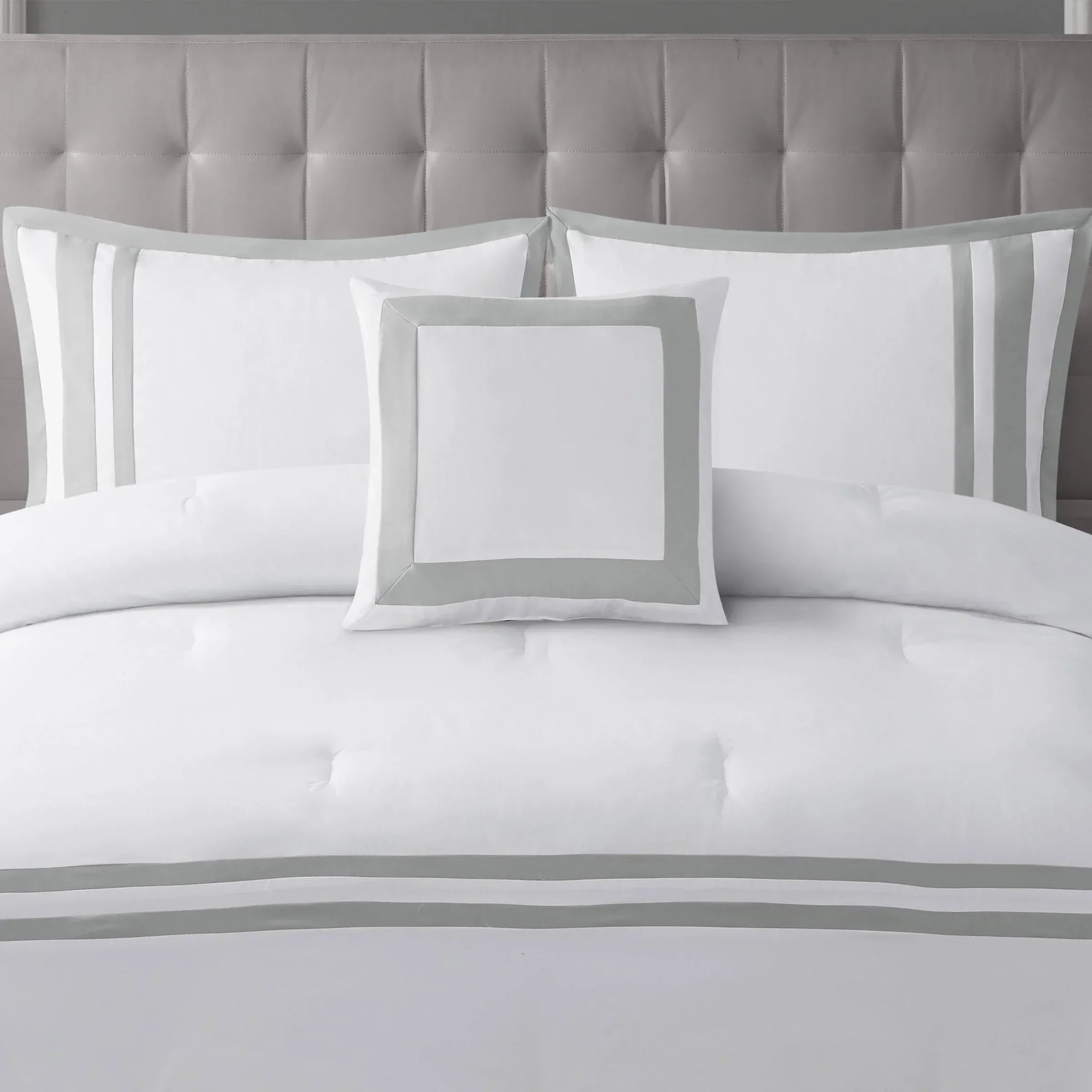 West Park Hotel Border 4-piece Comforter Set
