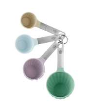 Plastic measuring cup and spoon set with four multicolor scoops and key ring