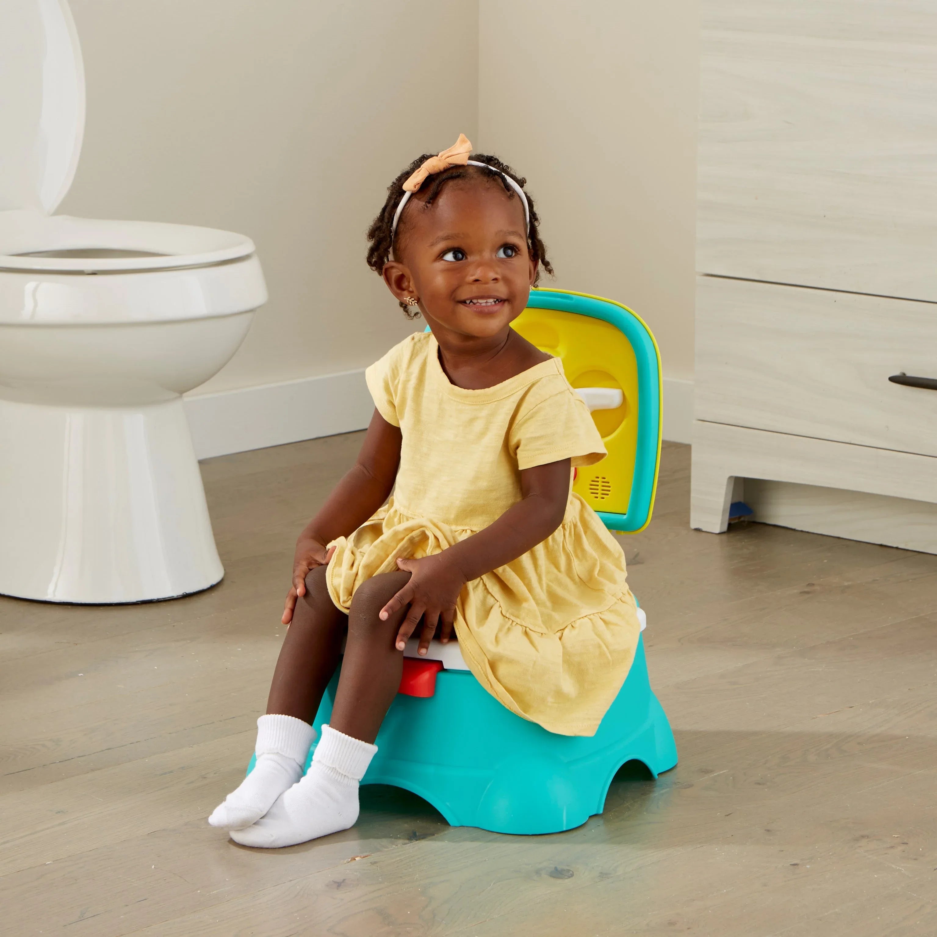 Sesame Street Elmo Hooray 3-in-1 Potty Chair, Toilet Trainer, Step Stool, Flush Handle, Unisex - USA MEGA SHOP