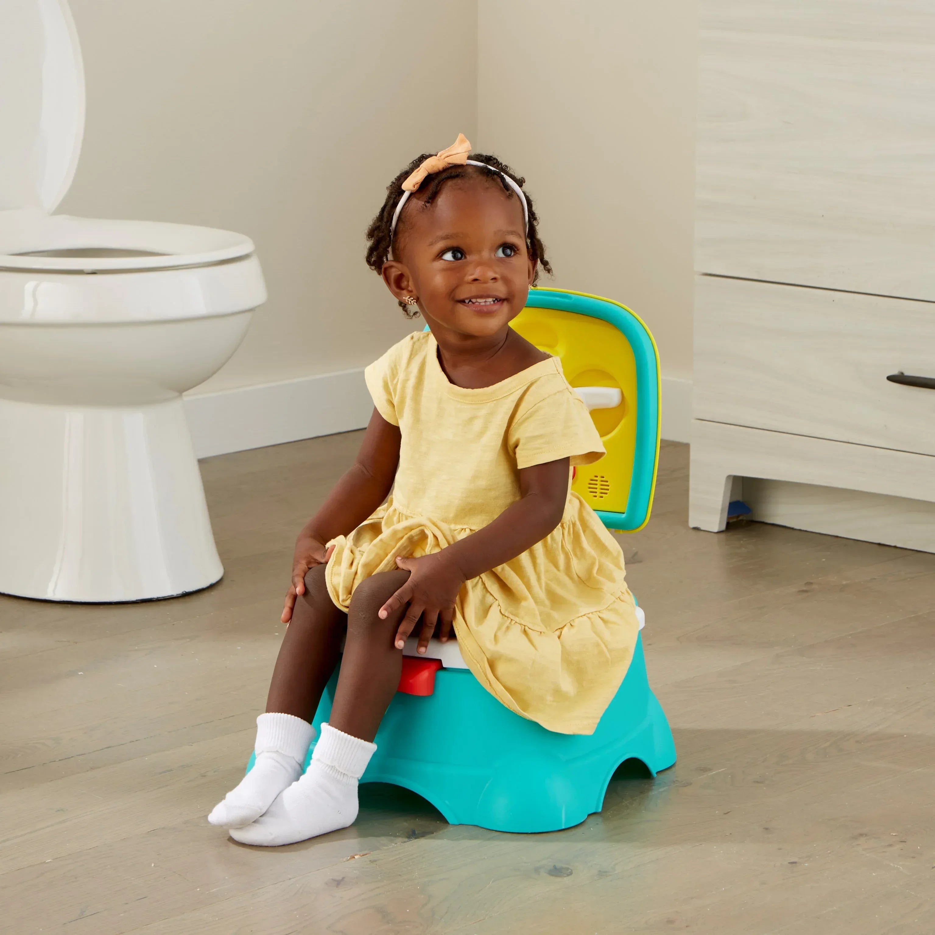 Sesame Street Elmo Hooray 3-in-1 Potty Chair, Toilet Trainer, Step Stool, Flush Handle, Unisex