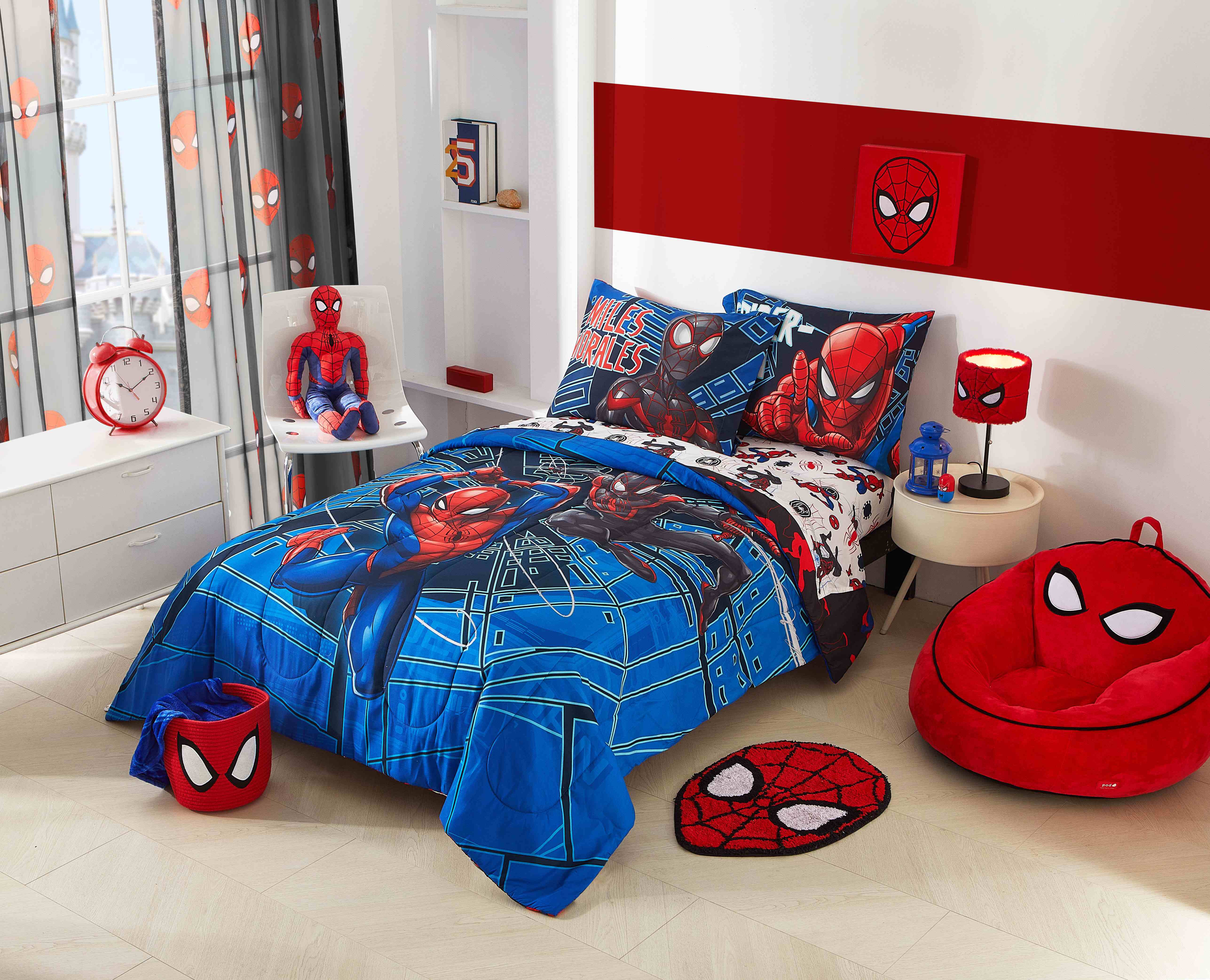Spiderman Techno City Kids 2 Piece Blue Reversible Comforter and Pillowcase Set, Twin/Full