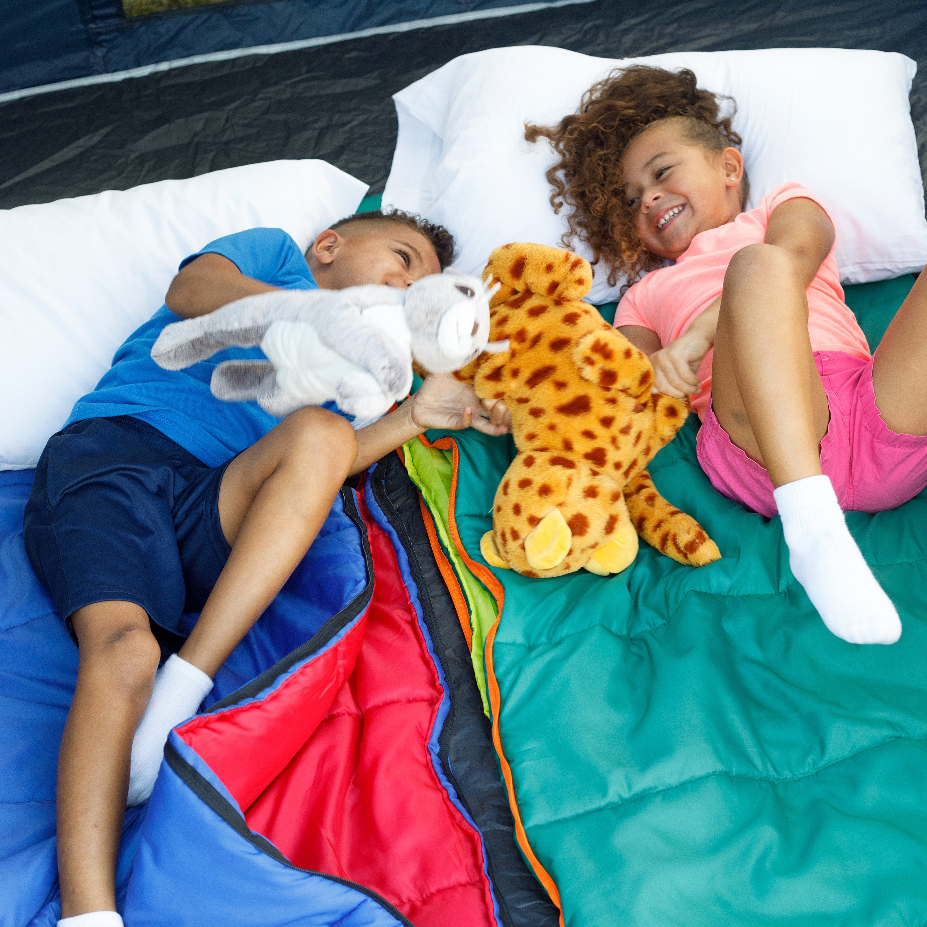 Ozark Trail Youth warm weather rectangle sleeping bag - Blue & Red (youth size 64" x 28")