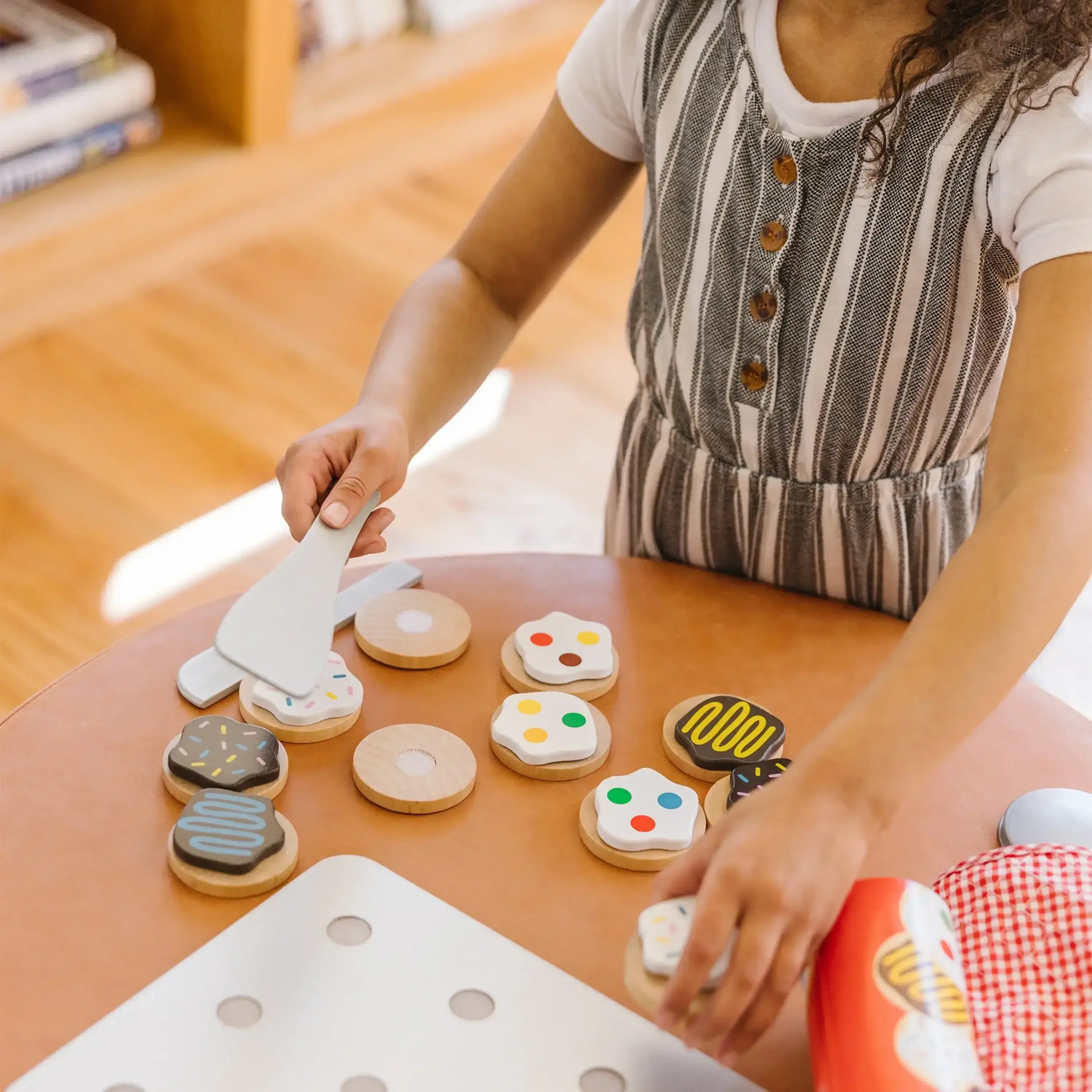 Melissa & Doug Slice and Bake Wooden Cookie Play Food Set - USA MEGA SHOP