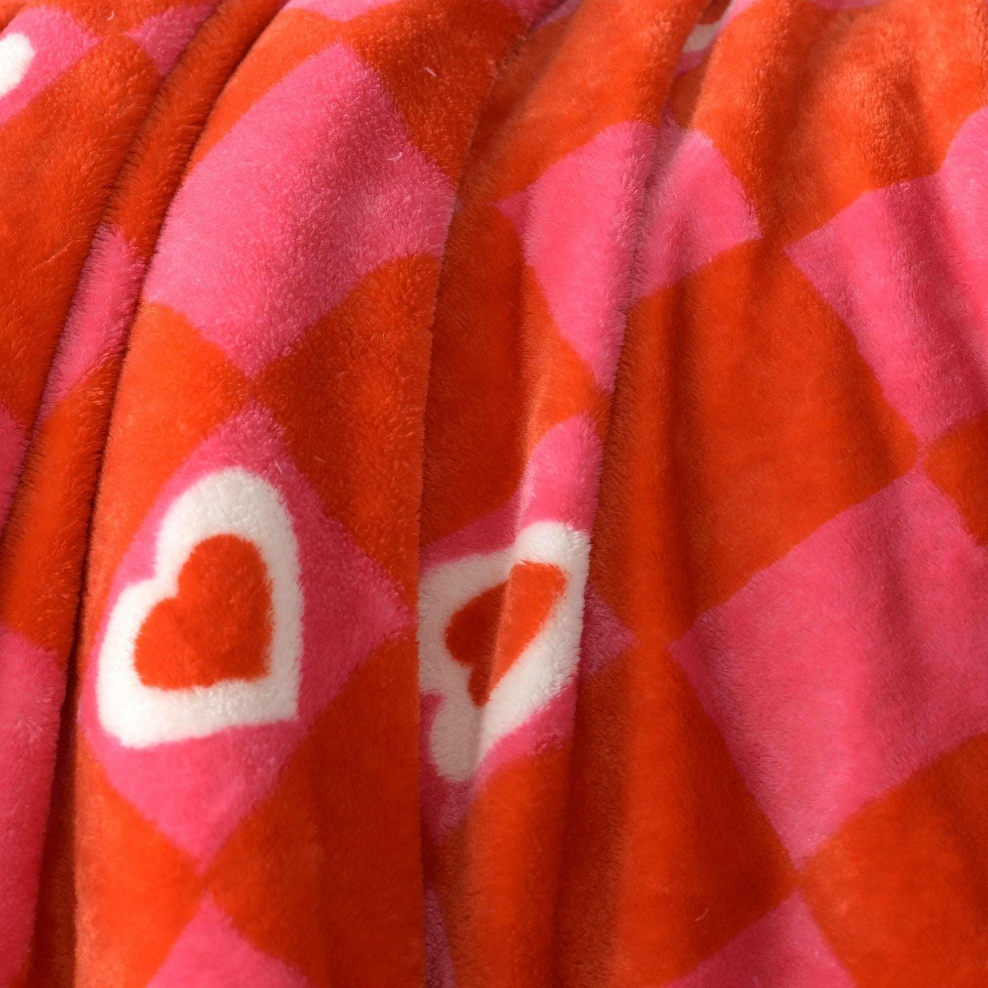 Way to Celebrate Super Soft Cozy Valentines Day Oversize Plush Throw Blankets