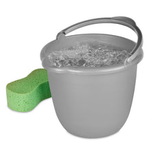 Sterilite spout pail in titanium gray with water inside and green sponge
