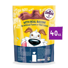 Dog treat pouch back panel featuring bacon flavor claim and 40 oz marking.
